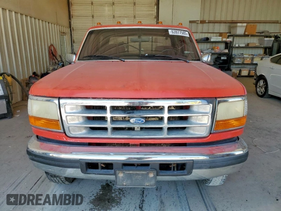 1995 Ford F-350 with VIN 1FTJW35F5SEA46141, listed as a Copart auction lot 63977585 with 386,819 mi miles and Salvage title. Bid and sale history available at DreamBid. Image 5.
