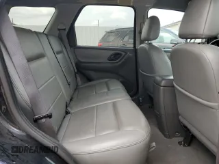 2005 Ford Escape XLT with VIN 1FMYU03165KA32552, listed as a Copart auction lot 59885535 with 179,442 mi miles and Non repairable. Bid and sale history available at DreamBid. Image 10.