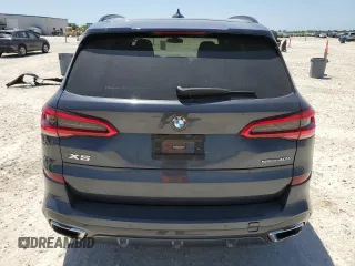 2020 BMW X5 sDrive40i with VIN 5UXCR4C0XLLT18537, listed as a Copart auction lot 52439585 with 45,042 mi miles and Salvage Title. Bid and sale history available at DreamBid. Image 6.