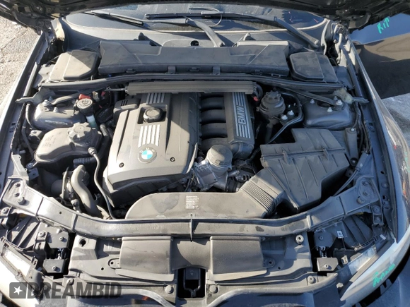 2013 BMW 3 Series 328i z VIN WBAKE5C58DJ107339, wystawiony jako Copart lot #71659734 z przebiegiem 121 137 mil mil oraz Szkoda całkowita • Salvage title. Historia ofert i sprzedaży dostępna na DreamBid. Obrazek 11.