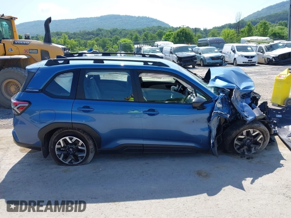 2025 Subaru Forester with VIN JF2SLDAC7SH407416, listed as a IAAI auction lot 42566823 with 13,165 mi miles and . Bid and sale history available at DreamBid. Image 14.
