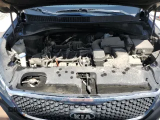 2017 Kia Sorento LX with VIN 5XYPGDA3XHG263872, listed as a Copart auction lot 60910725 with 93,778 mi miles and Clean title. Bid and sale history available at DreamBid. Image 12.
