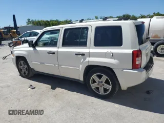 2007 Jeep Patriot Limited with VIN 1J8FT48W67D368700, listed as a Copart auction lot 49451105 with 177,783 mi miles and Salvage title. Bid and sale history available at DreamBid. Image 2.