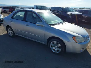 2005 Kia Spectra LX z VIN KNAFE121855141204, wystawiony jako IAAI lot #42443993 z przebiegiem 142 359 mil mil oraz . Historia ofert i sprzedaży dostępna na DreamBid. Obrazek 1.