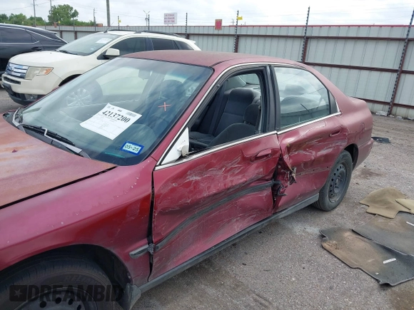 1997 Honda Accord LX с VIN 1HGCD5639VA217677, выставлен на аукционе IAAI как лот 42137200 с пробегом 140 193 миль миль и . История ставок и продаж доступна на DreamBid. Изображение 6.