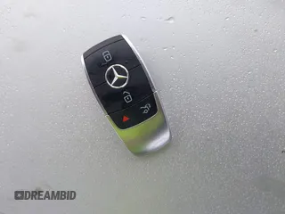 2020 Mercedes-Benz CLA 250 z VIN W1K5J4GB6LN106225, wystawiony jako IAAI lot #41504703 z przebiegiem 51 357 mil mil oraz . Historia ofert i sprzedaży dostępna na DreamBid. Obrazek 11.