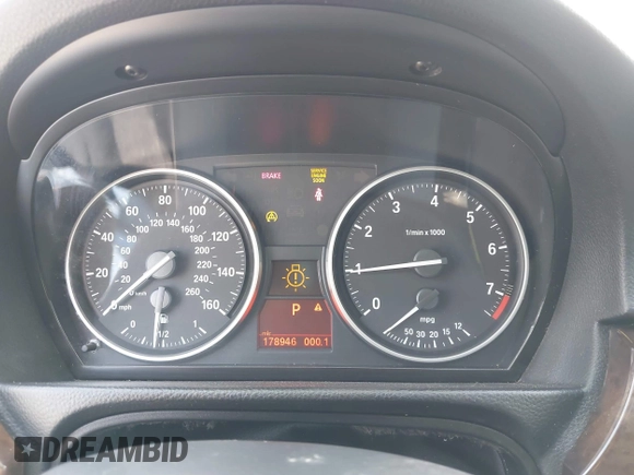 2011 BMW 3 Series 328i with VIN WBAPH7G55BNM59450, listed as a IAAI auction lot 41963667 with 178,946 mi miles. Bid and sale history available at carsss.com. Image 7.