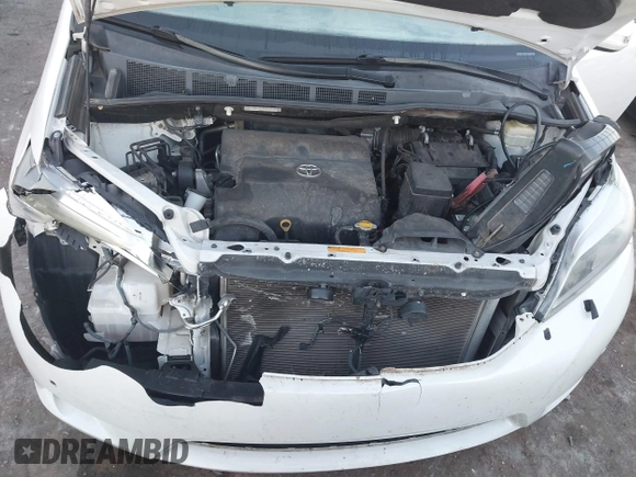2016 Toyota Sienna XLE with VIN 5TDYK3DC9GS759983, listed as a IAAI auction lot 40859938 with 120,066 mi miles and . Bid and sale history available at DreamBid. Image 10.