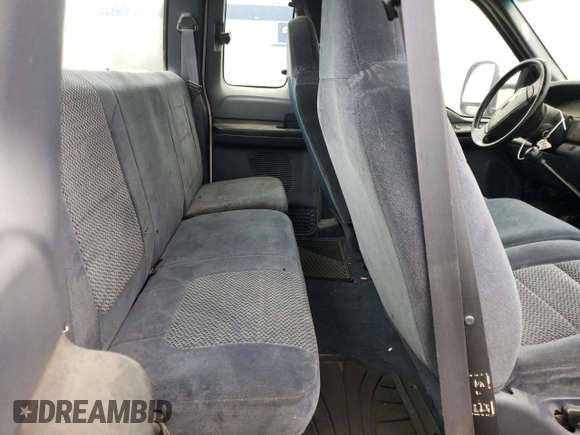 2001 Ford Super Duty F-250 XL with VIN 1FTNX21S51EA76170, listed as a Copart auction lot 79268614 with 138,934 mi miles and Clean Title. Bid and sale history available at carsss.com. Image 10.