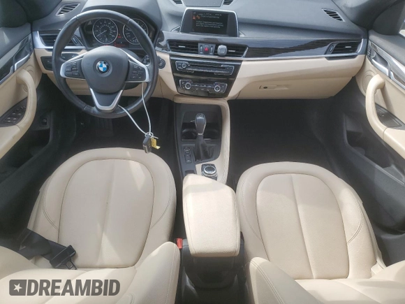 2017 BMW X1 xDrive28i with VIN WBXHT3C32H5F81474, listed as a Copart auction lot 55238895 with 86,264 mi miles and Salvage Title. Bid and sale history available at DreamBid. Image 8.