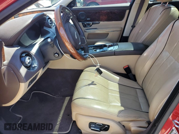 2015 Jaguar XJ Portfolio with VIN SAJWJ2GD9F8V89685, listed as a Copart auction lot 59161545 with 59,338 mi miles and Clean title. Bid and sale history available at DreamBid. Image 7.