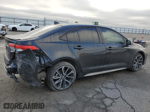 2020 Toyota Corolla SE with VIN JTDS4RCE6LJ040087, listed as a Copart auction lot 49458955 with 68,400 mi miles and Salvage Title. Bid and sale history available at carsss.com. Image 3.