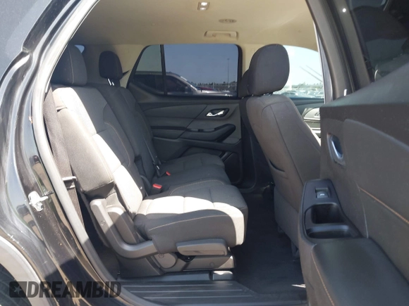 2019 Chevrolet Traverse LS with VIN 1GNERFKW1KJ310856, listed as a IAAI auction lot 41806247 with 88,501 mi miles. Bid and sale history available at carsss.com. Image 8.
