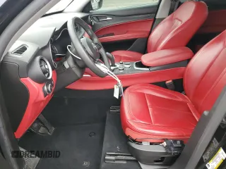 2020 Alfa Romeo Stelvio Sport z VIN ZASPAJAN9L7C95274, wystawiony jako Copart lot #57293245 z przebiegiem 63 881 mil mil oraz Szkoda całkowita • Salvage title. Historia ofert i sprzedaży dostępna na DreamBid. Obrazek 7.