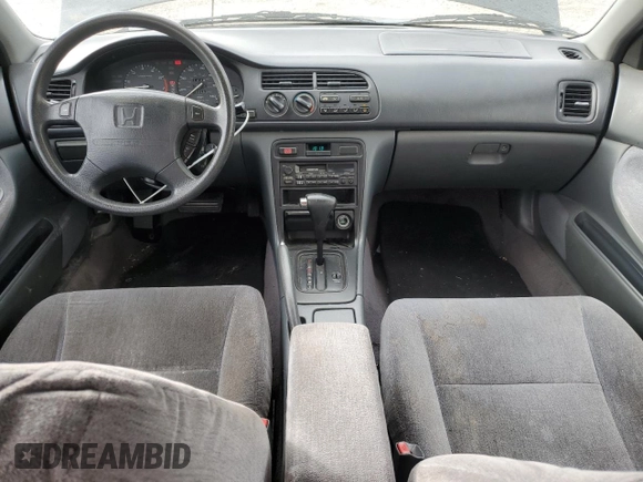 1995 Honda Accord LX with VIN JHMCD5633SC063013, listed as a Copart auction lot 52360725 with 150,552 mi miles and Salvage Title. Bid and sale history available at carsss.com. Image 8.