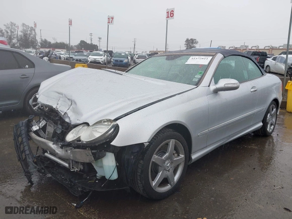 2007 Mercedes-Benz CLK-Class 5.5L with VIN WDBTK72F57T081022, listed as a IAAI auction lot 41572811 with 82,776 mi miles. Bid and sale history available at carsss.com. Image 18.