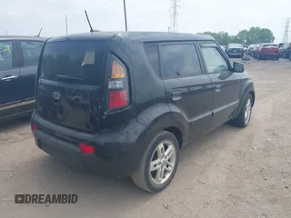 2010 Kia Soul + with VIN KNDJT2A24A7190109, listed as a IAAI auction lot 42232419 with 217,262 mi miles and . Bid and sale history available at DreamBid. Image 4.