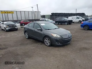 2011 Mazda 3 S Grand Touring z VIN JM1BL1W61B1417898, wystawiony jako IAAI lot #41910660 z przebiegiem 134 973 mil mil oraz . Historia ofert i sprzedaży dostępna na DreamBid. Obrazek 1.