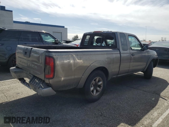 2003 Nissan Frontier XE z VIN 1N6DD26T63C454580, wystawiony jako Copart lot #49132485 z przebiegiem 310 840 mil mil oraz Szkoda całkowita • Salvage title. Historia ofert i sprzedaży dostępna na DreamBid. Obrazek 3.