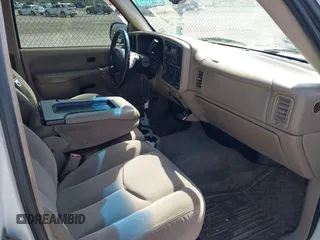 2003 GMC Sierra 1500 SLE z VIN 2GTEC19T431349106, wystawiony jako IAAI lot #41806559 z przebiegiem 318 607 mil mil oraz . Historia ofert i sprzedaży dostępna na DreamBid. Obrazek 5.