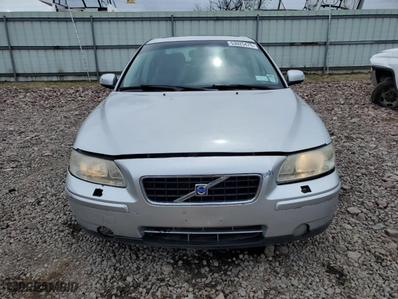 2008 Volvo S60 2.5T with VIN YV1RH592582688427, listed as a Copart auction lot 53025475 with 239,454 mi miles and Salvage Title. Bid and sale history available at carsss.com. Image 5.