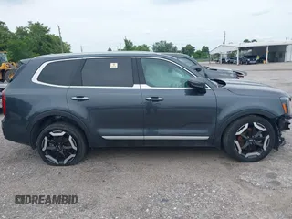 2023 Kia Telluride S z VIN 5XYP6DGC7PG405488, wystawiony jako IAAI lot #42135176 z przebiegiem 16 799 mil mil oraz . Historia ofert i sprzedaży dostępna na DreamBid. Obrazek 13.