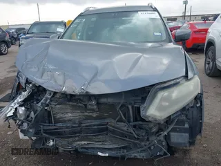 2016 Nissan Rogue SV z VIN KNMAT2MV6GP635951, wystawiony jako IAAI lot #42120009 z przebiegiem Nie podano mil oraz . Historia ofert i sprzedaży dostępna na DreamBid. Obrazek 11.