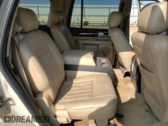 2005 Lincoln Navigator Luxury with VIN 5LMFU28595LJ07024, listed as a Copart auction lot 70567674 with 225,224 mi miles and Clean Title. Bid and sale history available at carsss.com. Image 12.