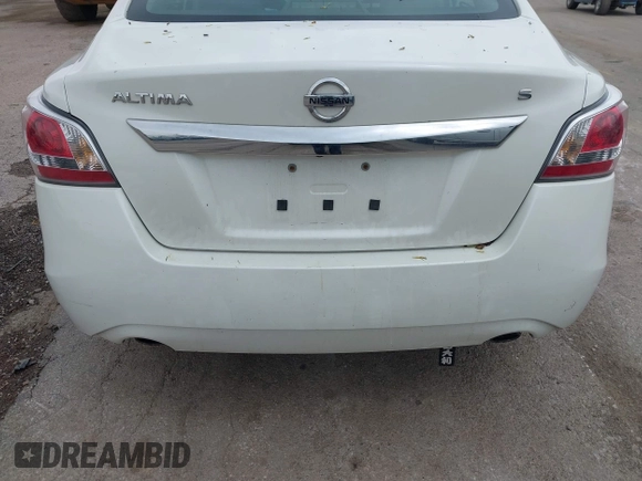 2015 Nissan Altima 2.5 S with VIN 1N4AL3AP1FC427662, listed as a IAAI auction lot 42183863 with 106,147 mi miles. Bid and sale history available at carsss.com. Image 14.