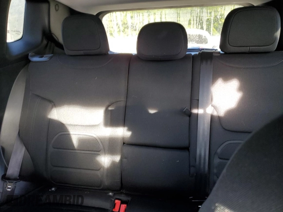 2021 Jeep Renegade Latitude with VIN ZACNJDB16MPN29515, listed as a Copart auction lot 88277775 with 8,642 mi miles and Salvage title. Bid and sale history available at DreamBid. Image 10.