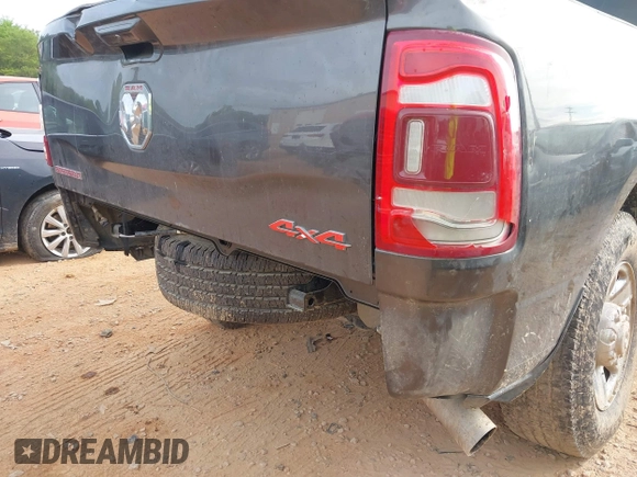 2024 Ram 2500 Tradesman с VIN 3C6UR5CL9RG245468, выставлен на аукционе IAAI как лот 42067780 с пробегом 8 311 миль миль и . История ставок и продаж доступна на DreamBid. Изображение 19.