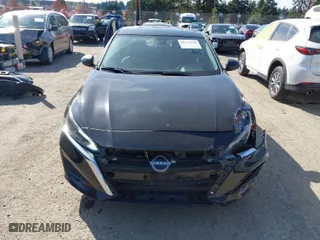 2024 Nissan Altima 2.5 SV with VIN 1N4BL4DV4RN377403, listed as a IAAI auction lot 41975310 with 34,768 mi miles. Bid and sale history available at carsss.com. Image 12.