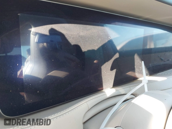 2018 Mercedes-Benz S 560 with VIN WDDUG8GB9JA417220, listed as a IAAI auction lot 41145690 with Not Provided miles and . Bid and sale history available at carsss.com. Image 15.