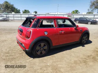 2023 MINI Hardtop Cooper S with VIN WMW53DH00P2S82015, listed as a Copart auction lot 68826744 with 8,950 mi miles and Salvage title. Bid and sale history available at DreamBid. Image 3.