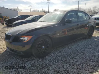 2007 BMW 3 Series 328i with VIN WBAVC53547FZ70794, listed as a Copart auction lot 47402045 with 201,797 mi miles and Salvage Title. Bid and sale history available at carsss.com. Image 1.