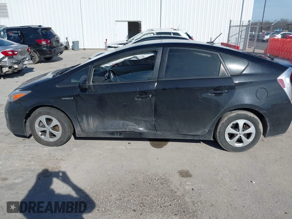 2015 Toyota Prius Four with VIN JTDKN3DU9F0403735, listed as a IAAI auction lot 41477562 with 113,934 mi miles. Bid and sale history available at carsss.com. Image 14.