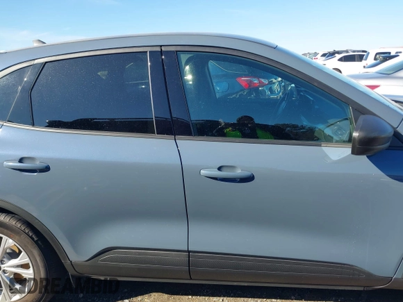 2025 Ford Escape Active with VIN 1FMCU0GN7SUA05786, listed as a IAAI auction lot 41440410 with 889 mi miles. Bid and sale history available at carsss.com. Image 13.
