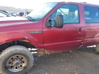 2000 Ford Excursion XLT with VIN 1FMNU41S8YED45899, listed as a IAAI auction lot 41434903 with 229,173 mi miles and . Bid and sale history available at DreamBid. Image 6.