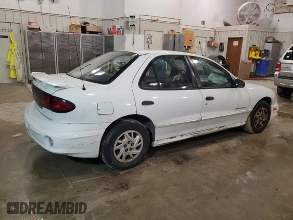 2002 Pontiac Sunfire SE z VIN 1G2JB524027419895, wystawiony jako Copart lot #82632844 z przebiegiem Nie podano mil oraz Nie do naprawy • Non repairable. Historia ofert i sprzedaży dostępna na DreamBid. Obrazek 3.