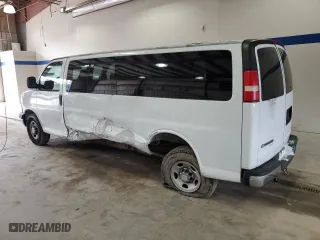 2009 Chevrolet Express Passenger with VIN 1GAHG39K091164479, listed as a Copart auction lot 51215085 with 155,435 mi miles and Salvage Title. Bid and sale history available at carsss.com. Image 2.