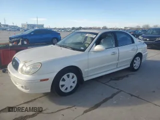 2002 Hyundai Sonata with VIN KMHWF25S32A530020, listed as a Copart auction lot 88697565 with 80,526 mi miles and Clean Title. Bid and sale history available at carsss.com. Image 1.