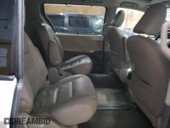 2018 Toyota Sienna XLE with VIN 5TDDZ3DC1JS205063, listed as a Copart auction lot 44334065 with 103,369 mi miles and Clean Title. Bid and sale history available at carsss.com. Image 11.