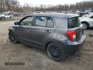 2013 Scion xD z VIN JTKKUPB47D1033754, wystawiony jako Copart lot #47550315 z przebiegiem 86 447 mil mil oraz Szkoda całkowita • Salvage title. Historia ofert i sprzedaży dostępna na DreamBid. Obrazek 2.