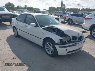 2003 BMW 3 Series 325i z VIN WBAEV33463KL59852, wystawiony jako IAAI lot #42352613 z przebiegiem 130 645 mil mil oraz . Historia ofert i sprzedaży dostępna na DreamBid. Obrazek 1.