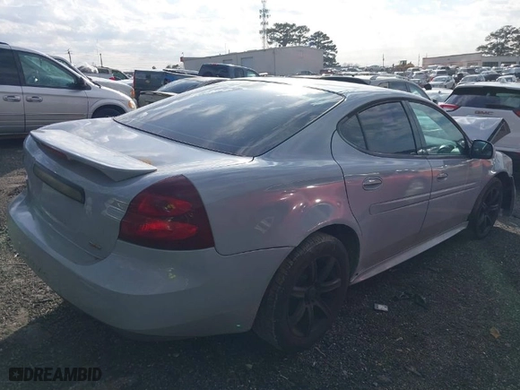 2007 Pontiac Grand Prix with VIN 2G2WP552871118880, listed as a IAAI auction lot 41576538 with 168,972 mi miles. Bid and sale history available at carsss.com. Image 4.