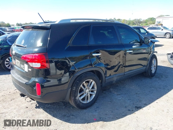 2014 Kia Sorento LX with VIN 5XYKT4A69EG468157, listed as a IAAI auction lot 41771810 with 144,214 mi miles. Bid and sale history available at carsss.com. Image 4.