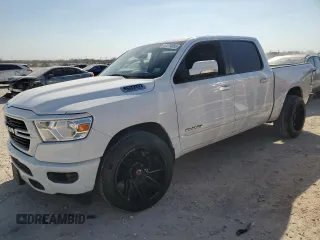 2021 Ram 1500 Big Horn z VIN 1C6RREFT9MN750010, wystawiony jako Copart lot #47279055 z przebiegiem 117 044 mil mil oraz Szkoda całkowita • Salvage title. Historia ofert i sprzedaży dostępna na DreamBid. Obrazek 1.