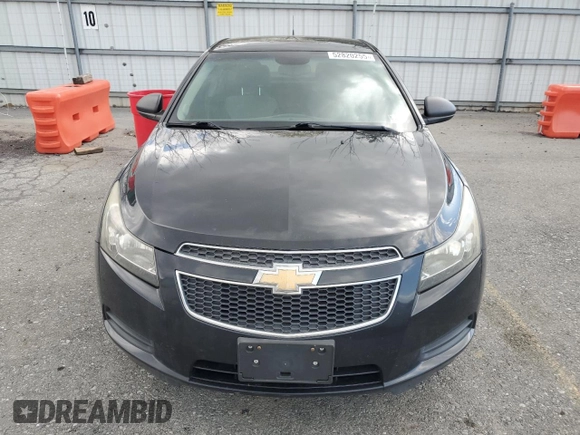 2014 Chevrolet Cruze LS with VIN 1G1PA5SG8E7154921, listed as a Copart auction lot 52820255 with 197,442 mi miles and Clean Title. Bid and sale history available at carsss.com. Image 5.