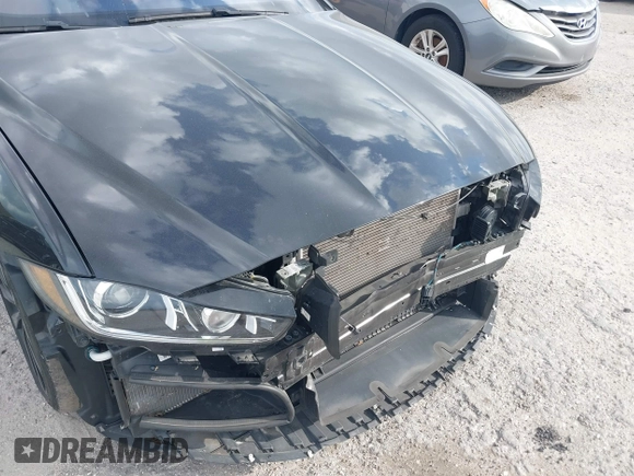 2018 Jaguar XE with VIN SAJAF4GX0JCP40050, listed as a IAAI auction lot 41245040 with 93,489 mi miles and . Bid and sale history available at DreamBid. Image 6.