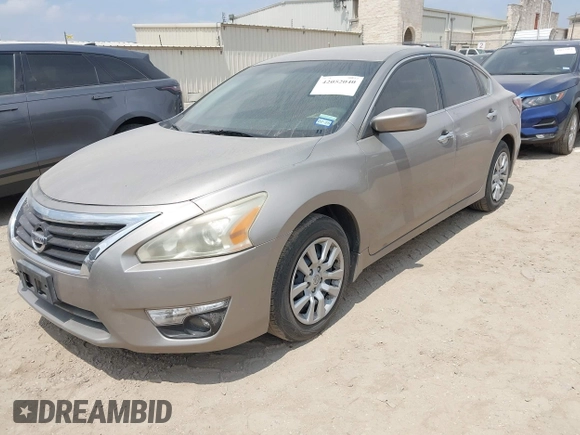 2015 Nissan Altima S with VIN 1N4AL3AP0FN341263, listed as a IAAI auction lot 42052040 with 137,546 mi miles and . Bid and sale history available at carsss.com. Image 2.